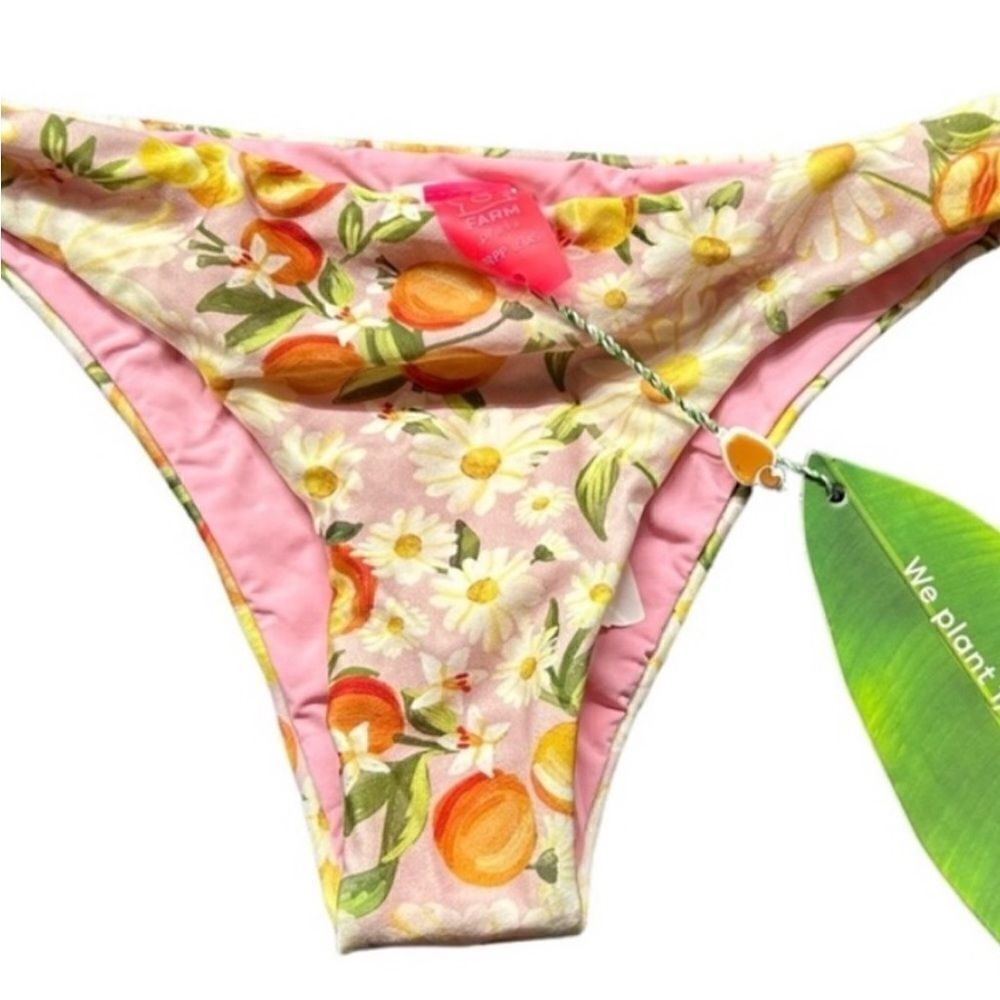 NWT FARM RIO Tangerine Dreams
Low Rise Bikini *Bottom* ONLY Large